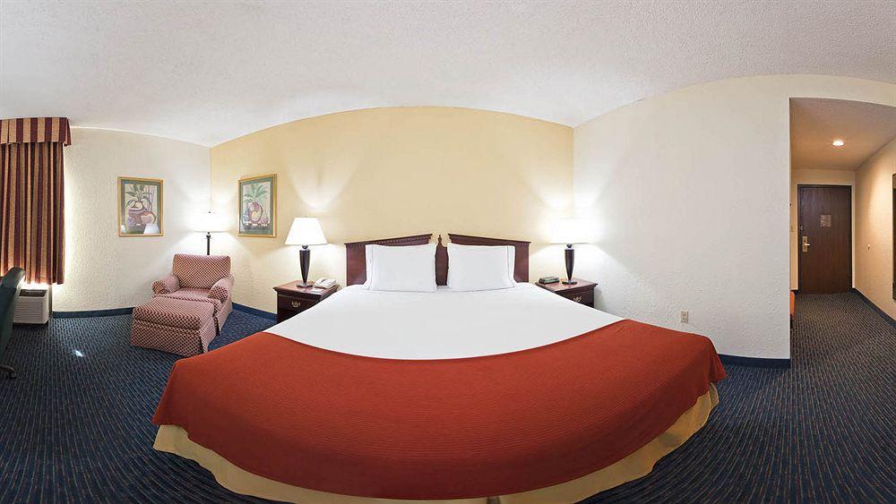La Quinta By Wyndham Jonesboro Hotel Eksteriør billede
